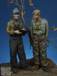 Német páncélos tiszt és tiszthelyettes - 1/35