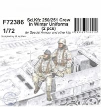 Sd.Kfz 250/251 Crew in Winter Uniforms - 1/72