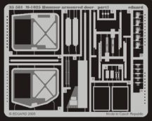 M-1025 armoured door - 1/35 - Academy