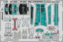 MiG-25PD/PDS Foxbat interior S.A.-  1/48 - Kitty Hawk