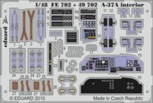 A-37A interior S.A.- 1/48 - Trumpeter