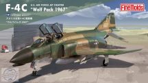   U.S. Air Force Jet Fighter F-4C Phantom II "Wolf Pack 1967" Limited Edition - 1/72