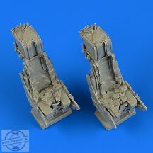   Panavia Tornado ejection seats with safety belts - 1/32 - Revell