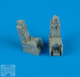 F-15D ejection seats with safety belts - 1/48