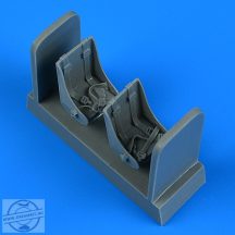Fokker G-1 seat with seatbelts - 1/48