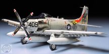 A-1H Skyraider U.S. Navy - 148