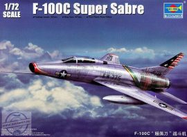 American jet fighter North American F-100C Super Sabre - 1/72